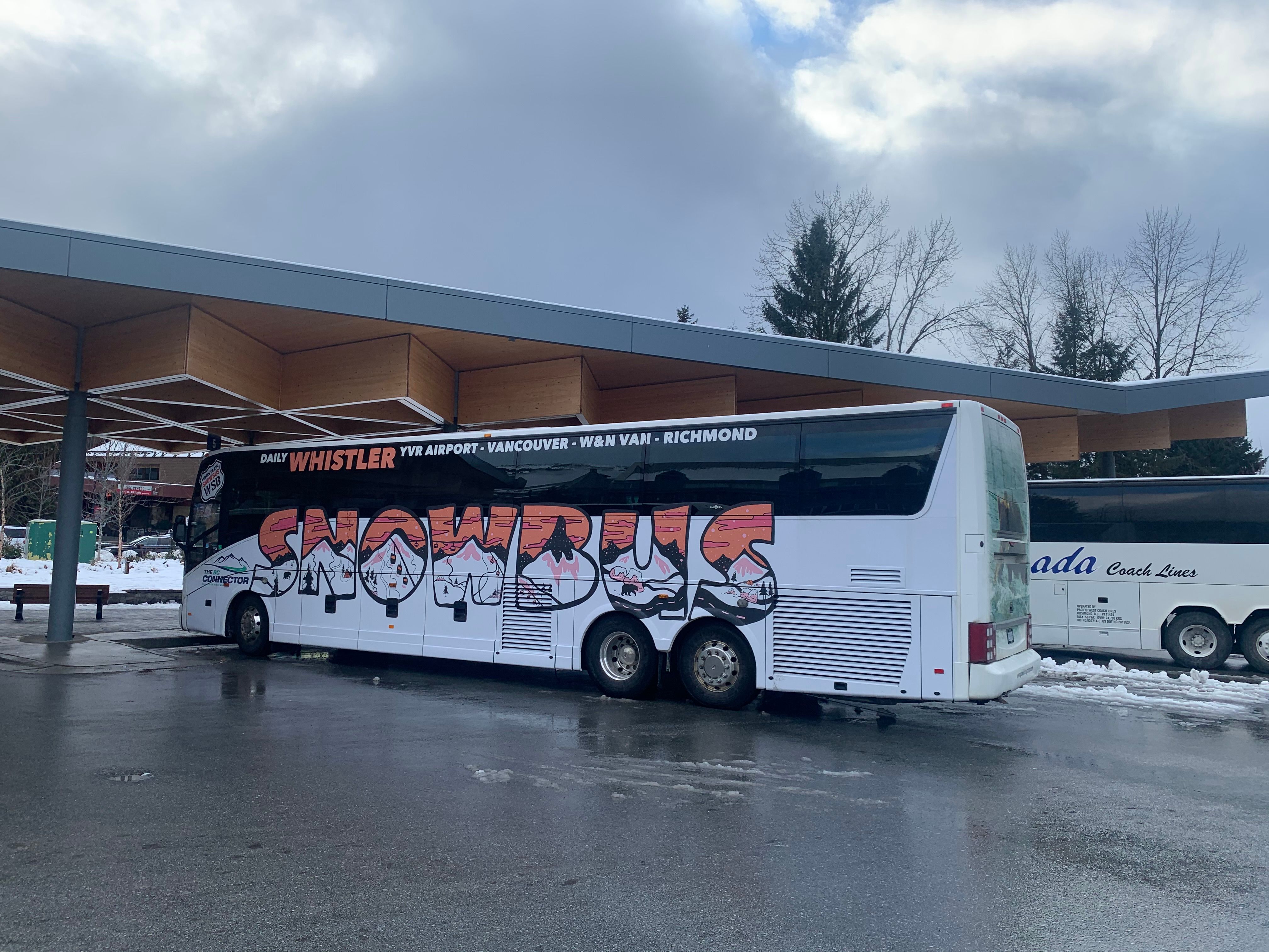 Whistler Skibus — photo 3